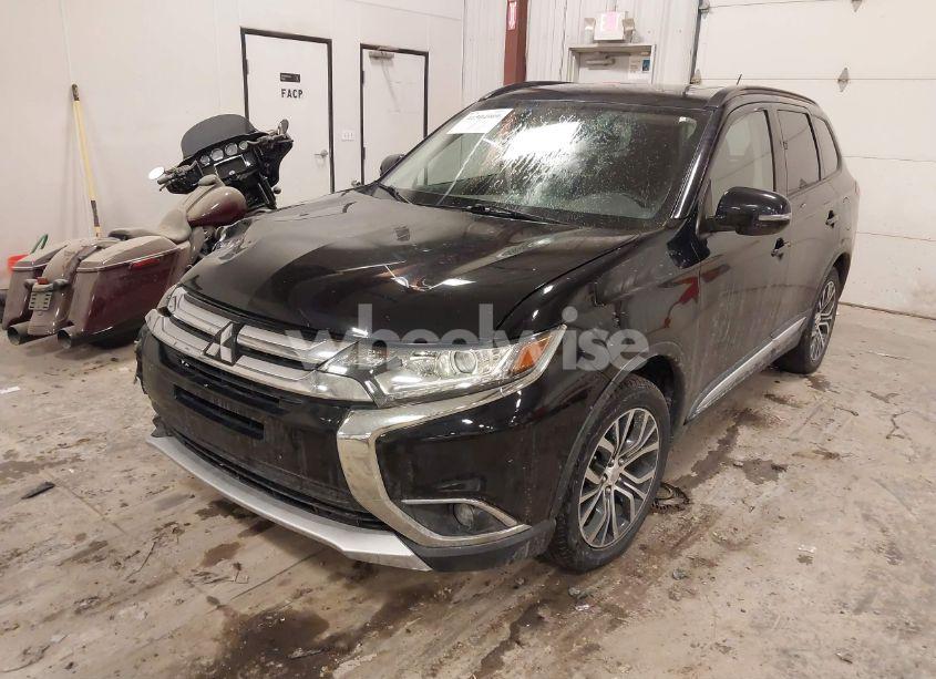 Photo 2 of 2016 Mitsubishi Outlander SEL (VIN JA4AZ3A35GZ037422)