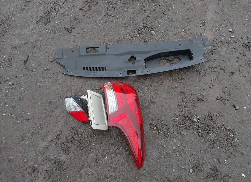 Photo 12 of 2016 Mitsubishi Outlander ES (VIN JA4AZ3A35GZ063700)