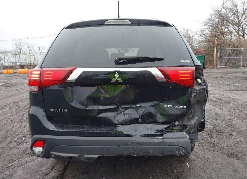 Photo 17 of 2016 Mitsubishi Outlander ES (VIN JA4AZ3A35GZ063700)