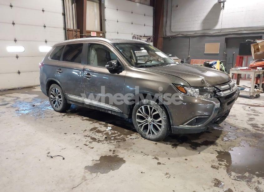 2017 Mitsubishi Outlander SEL (VIN JA4AZ3A35HZ069126) main photo