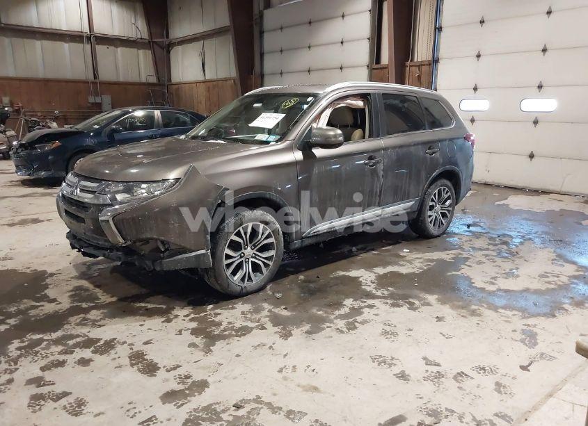 Photo 2 of 2017 Mitsubishi Outlander SEL (VIN JA4AZ3A35HZ069126)