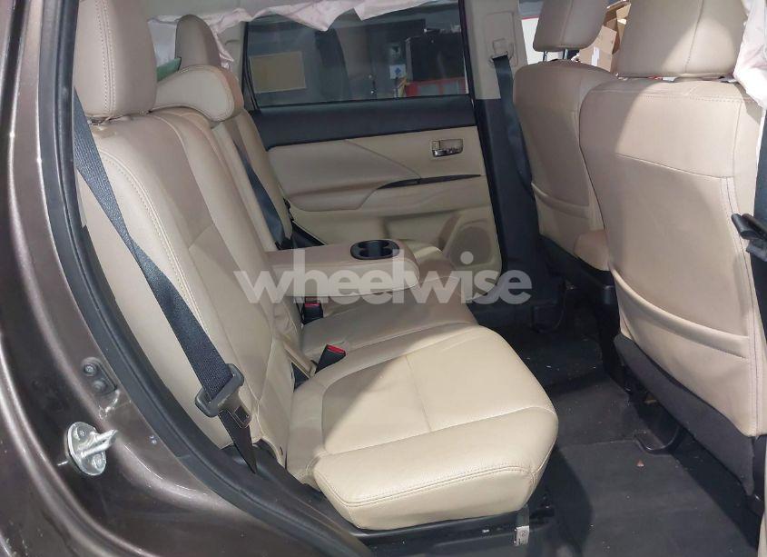 Photo 8 of 2017 Mitsubishi Outlander SEL (VIN JA4AZ3A35HZ069126)