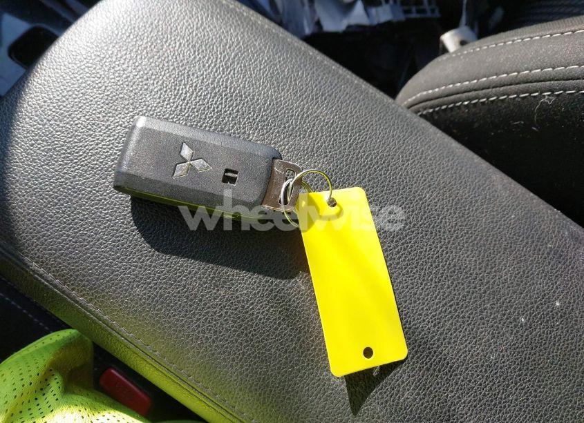 Photo 11 of 2018 Mitsubishi Outlander SE (VIN JA4AZ3A35JJ003454)