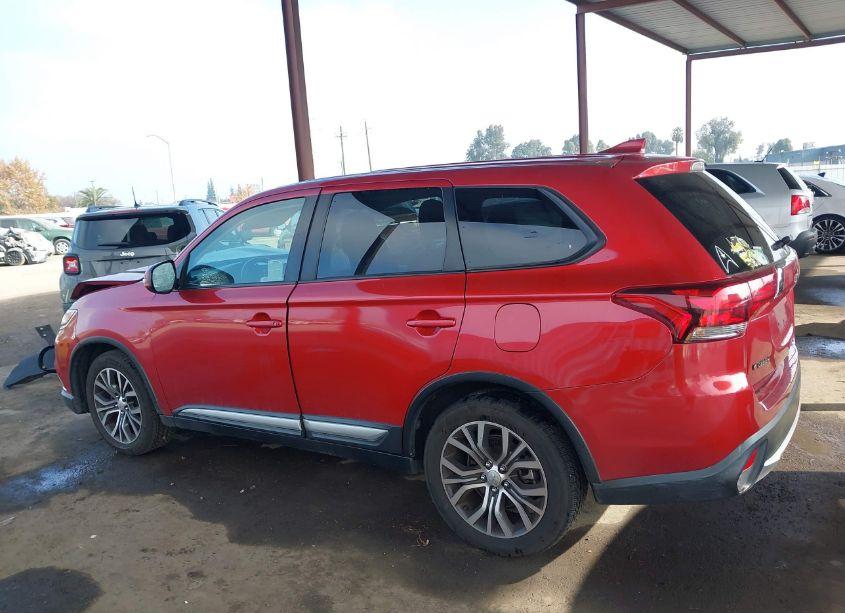 Photo 15 of 2018 Mitsubishi Outlander SE (VIN JA4AZ3A35JZ041056)