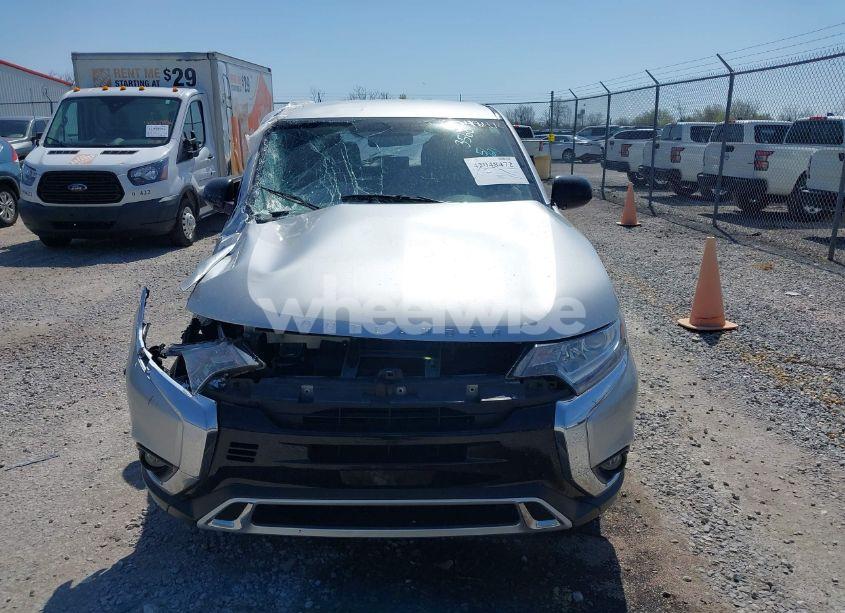 Photo 12 of 2019 Mitsubishi Outlander ES (VIN JA4AZ3A35KZ003568)