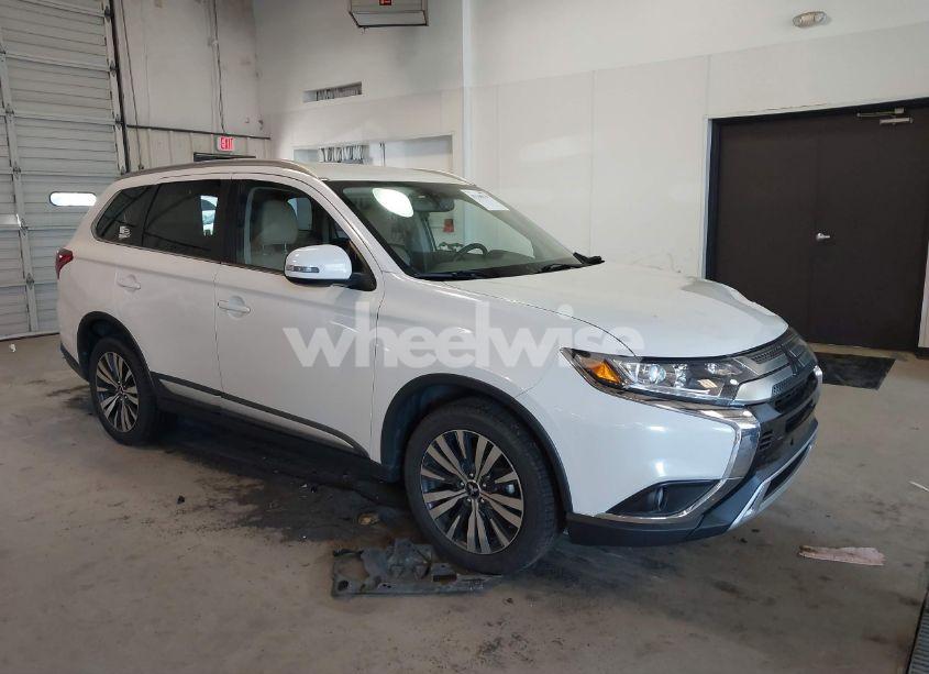 2019 Mitsubishi Outlander SEL (VIN JA4AZ3A35KZ023268) main photo