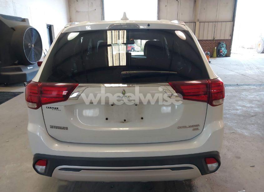 Photo 16 of 2019 Mitsubishi Outlander SEL (VIN JA4AZ3A35KZ023268)