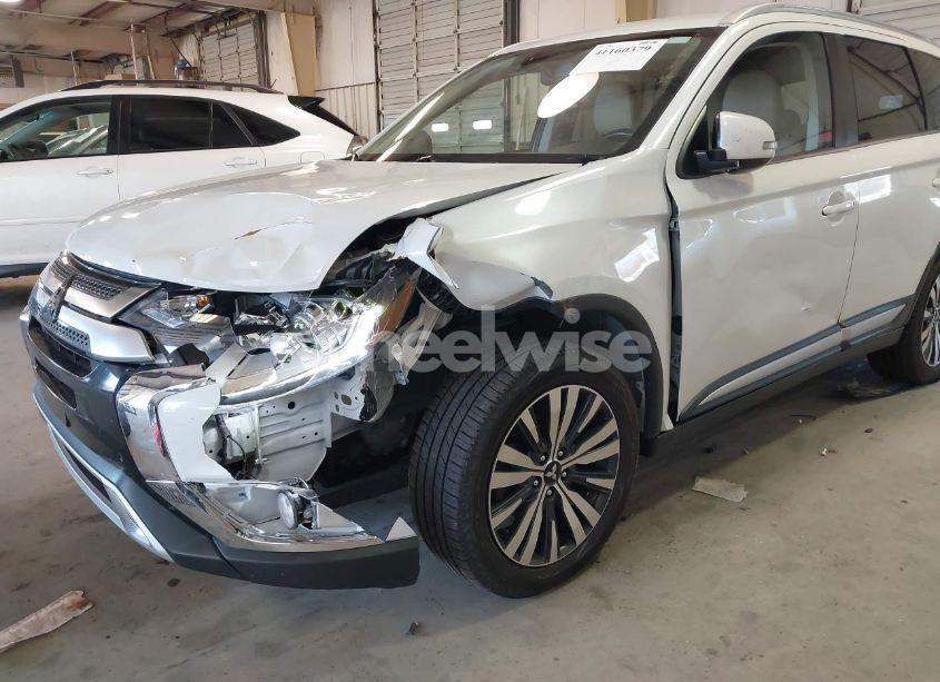 Photo 6 of 2019 Mitsubishi Outlander SEL (VIN JA4AZ3A35KZ023268)