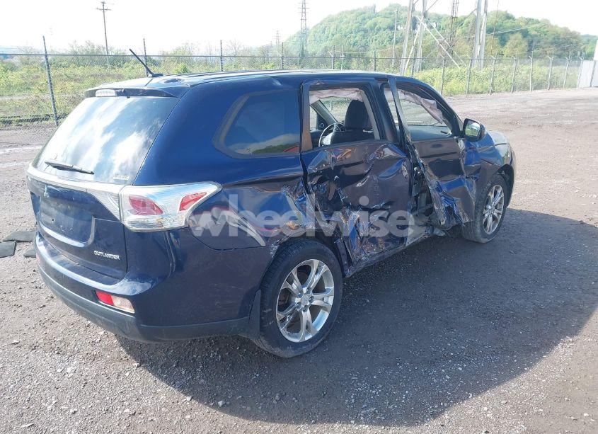 Photo 4 of 2014 Mitsubishi Outlander SE (VIN JA4AZ3A36EZ006533)