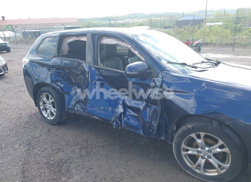 Photo 6 of 2014 Mitsubishi Outlander SE (VIN JA4AZ3A36EZ006533)