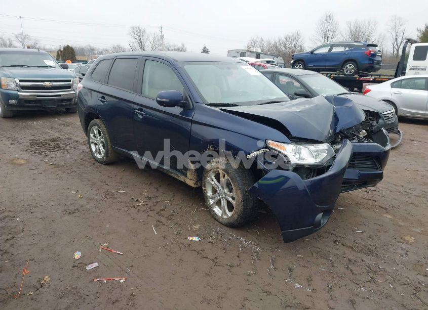 2014 Mitsubishi Outlander SE (VIN JA4AZ3A36EZ016155) main photo