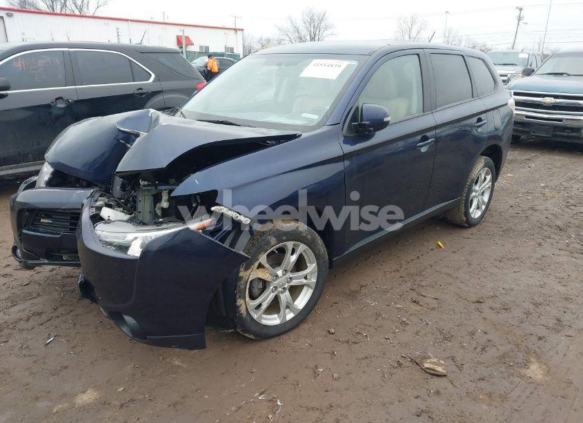 Photo 2 of 2014 Mitsubishi Outlander SE (VIN JA4AZ3A36EZ016155)