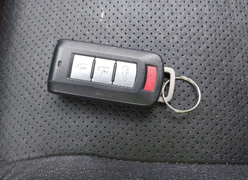 Photo 11 of 2016 Mitsubishi Outlander SEL (VIN JA4AZ3A36GZ010441)