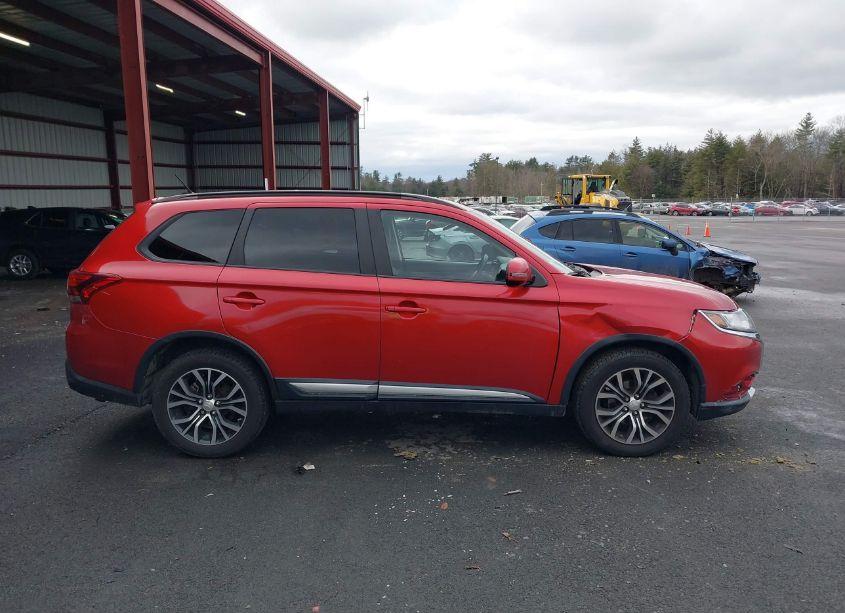 Photo 13 of 2016 Mitsubishi Outlander SEL (VIN JA4AZ3A36GZ010441)