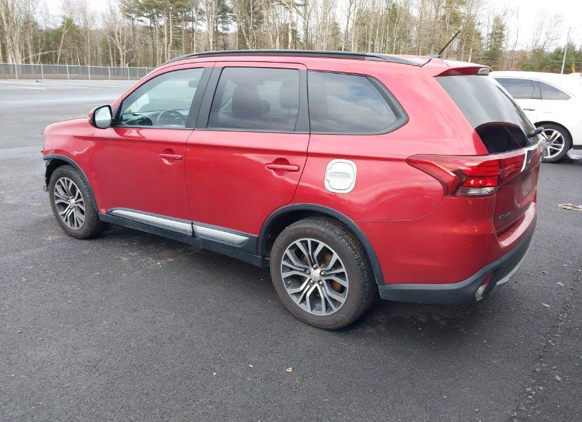 Photo 3 of 2016 Mitsubishi Outlander SEL (VIN JA4AZ3A36GZ010441)