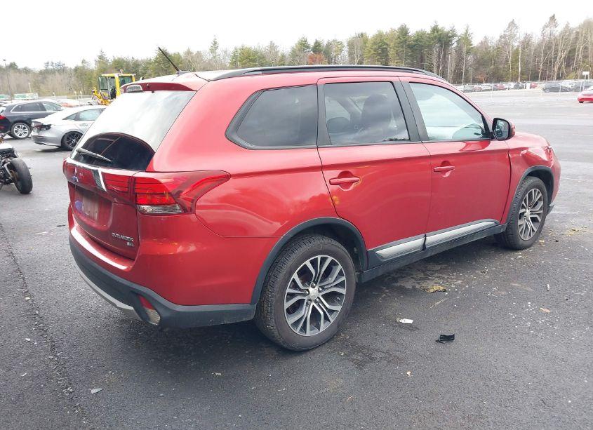 Photo 4 of 2016 Mitsubishi Outlander SEL (VIN JA4AZ3A36GZ010441)