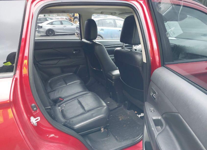 Photo 8 of 2016 Mitsubishi Outlander SEL (VIN JA4AZ3A36GZ010441)