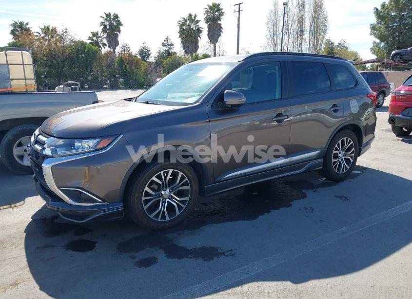 Photo 2 of 2016 Mitsubishi Outlander ES/SE/SEL (VIN JA4AZ3A36GZ018927)