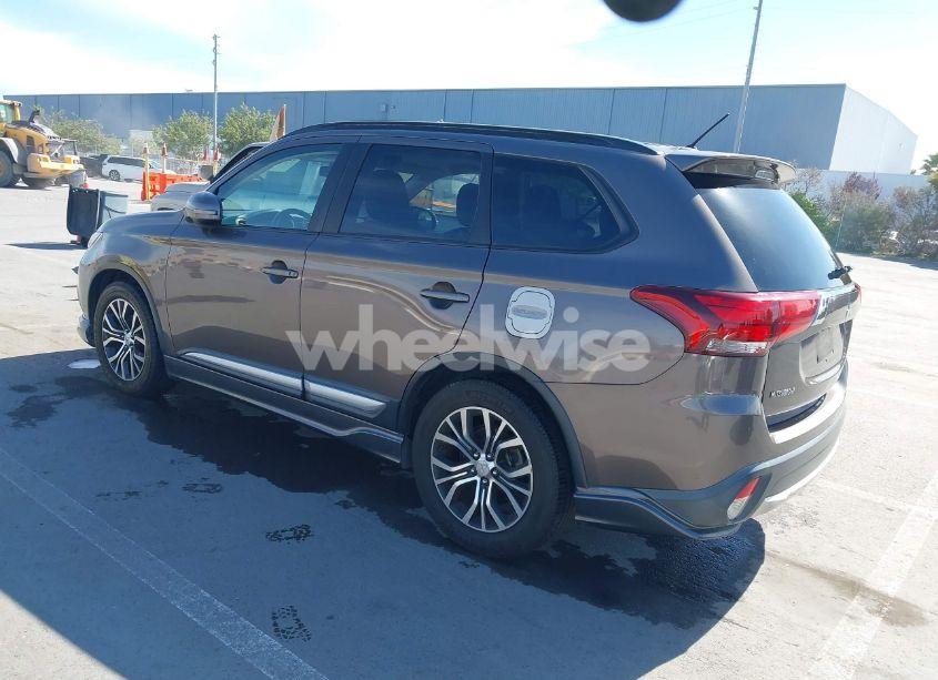 Photo 3 of 2016 Mitsubishi Outlander ES/SE/SEL (VIN JA4AZ3A36GZ018927)