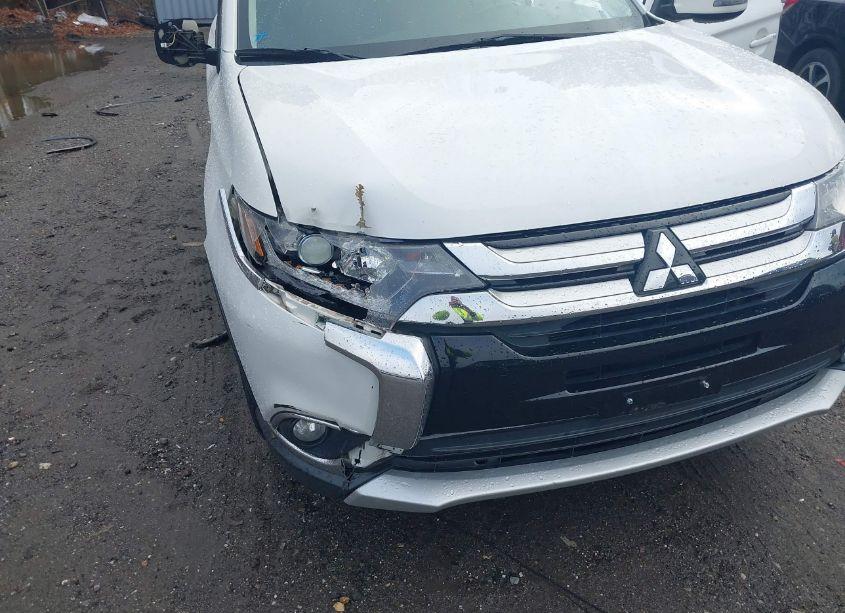 Photo 6 of 2016 Mitsubishi Outlander SEL (VIN JA4AZ3A36GZ024145)