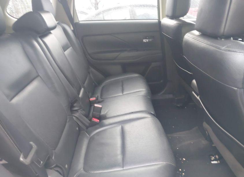 Photo 8 of 2016 Mitsubishi Outlander SEL (VIN JA4AZ3A36GZ024145)