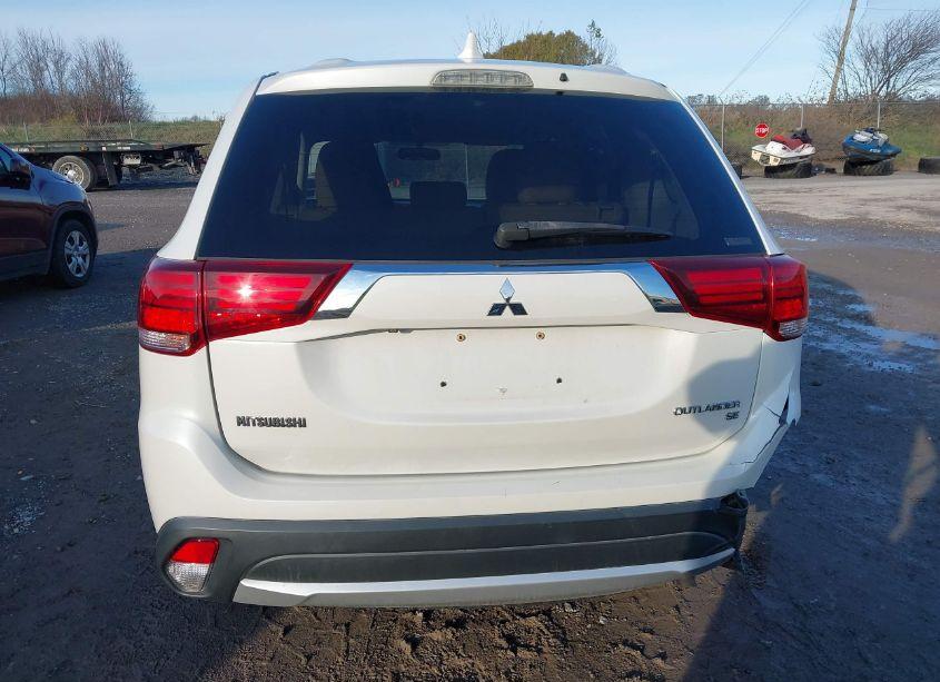 Photo 16 of 2017 Mitsubishi Outlander SE (VIN JA4AZ3A36HZ053551)