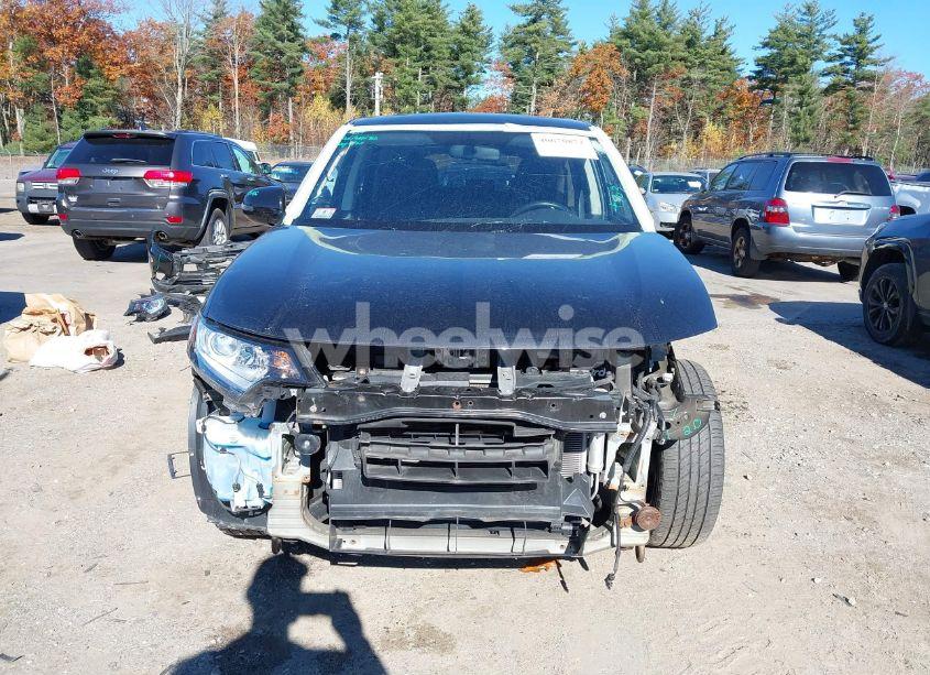 Photo 13 of 2017 Mitsubishi Outlander SE (VIN JA4AZ3A36HZ054330)