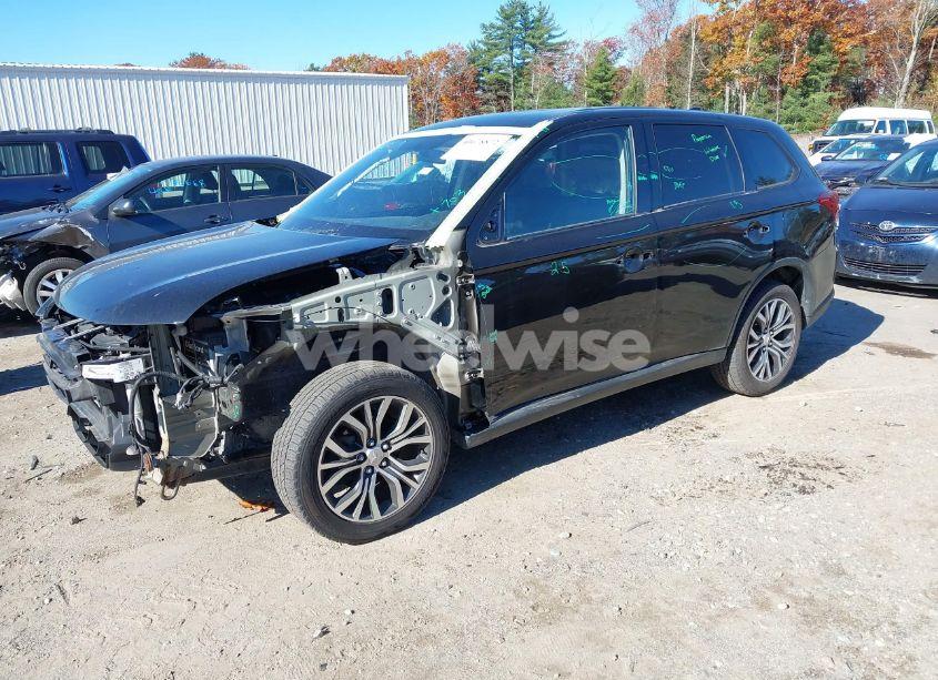 Photo 2 of 2017 Mitsubishi Outlander SE (VIN JA4AZ3A36HZ054330)