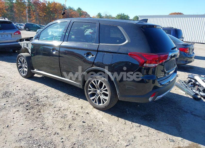 Photo 3 of 2017 Mitsubishi Outlander SE (VIN JA4AZ3A36HZ054330)