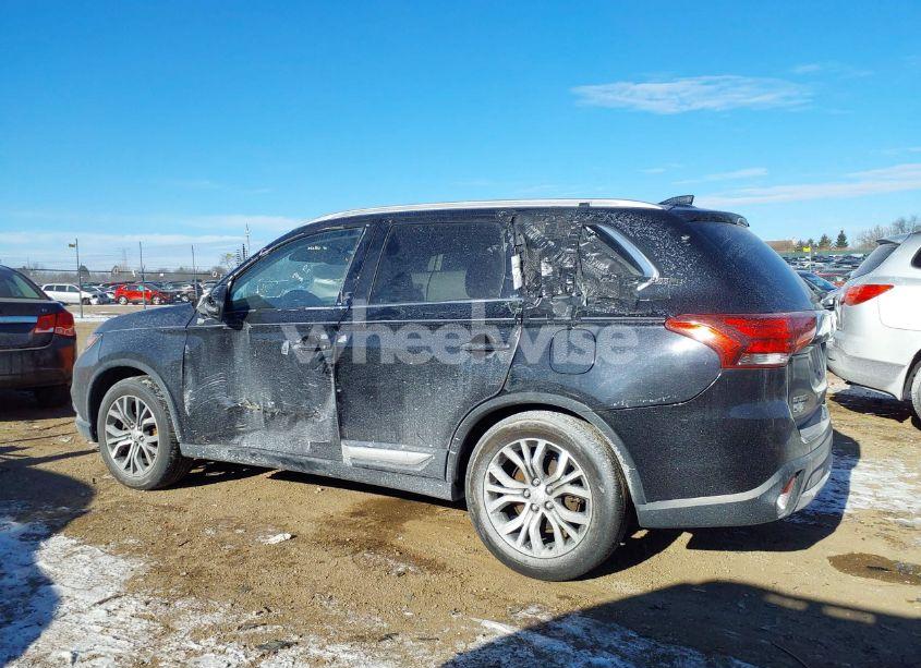 Photo 14 of 2017 Mitsubishi Outlander SEL (VIN JA4AZ3A36HZ058362)