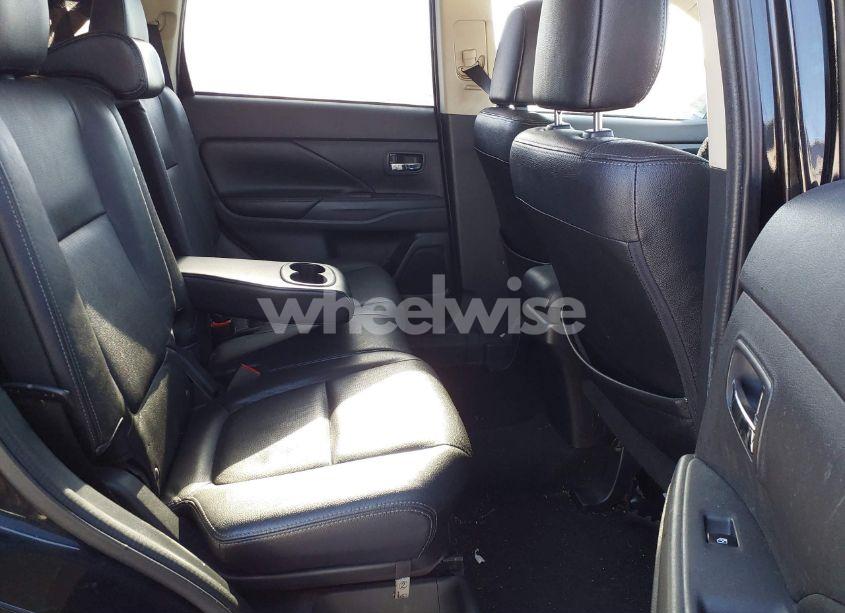 Photo 8 of 2017 Mitsubishi Outlander SEL (VIN JA4AZ3A36HZ058362)