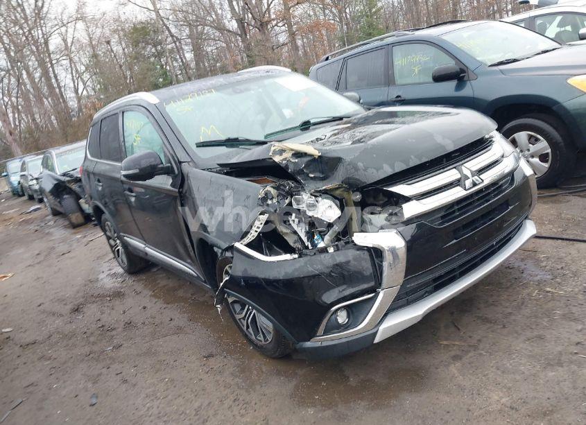 2018 Mitsubishi Outlander SEL (VIN JA4AZ3A36JJ000675) main photo