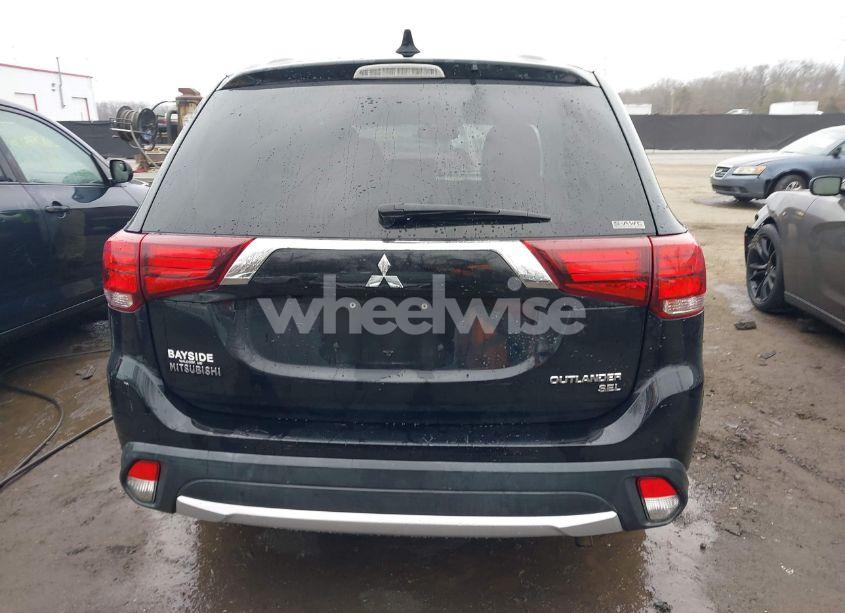 Photo 16 of 2018 Mitsubishi Outlander SEL (VIN JA4AZ3A36JJ000675)