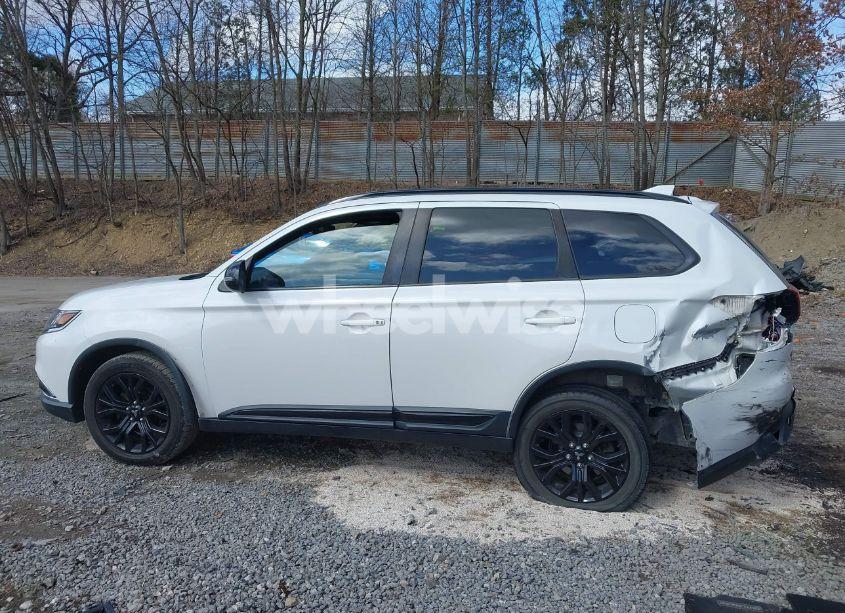 Photo 15 of 2018 Mitsubishi Outlander LE (VIN JA4AZ3A36JZ049294)