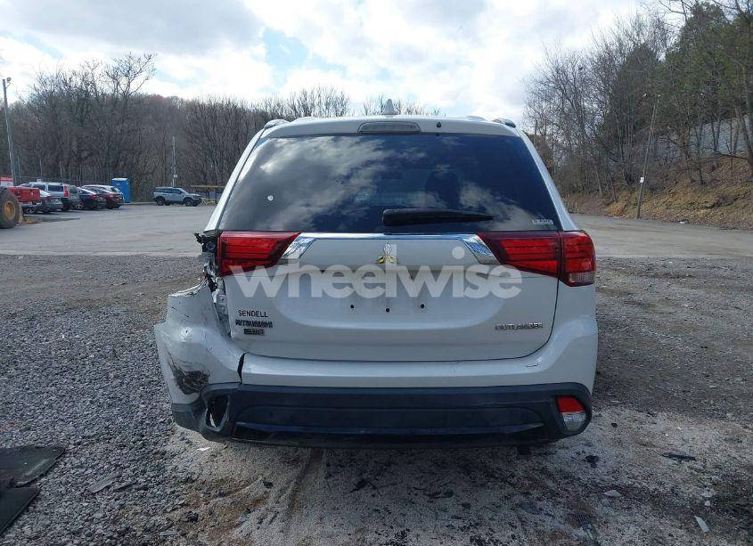 Photo 17 of 2018 Mitsubishi Outlander LE (VIN JA4AZ3A36JZ049294)