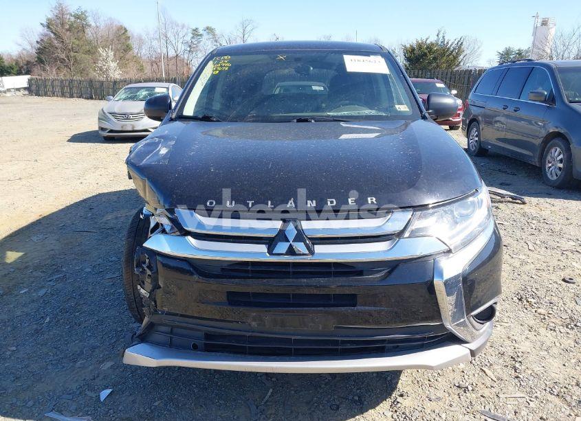 Photo 13 of 2018 Mitsubishi Outlander ES (VIN JA4AZ3A36JZ057072)