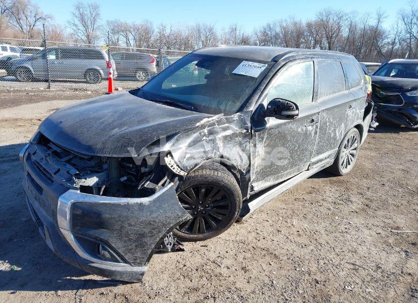 Photo 2 of 2020 Mitsubishi Outlander LE 2.4 S-AWC (VIN JA4AZ3A36LZ031803)