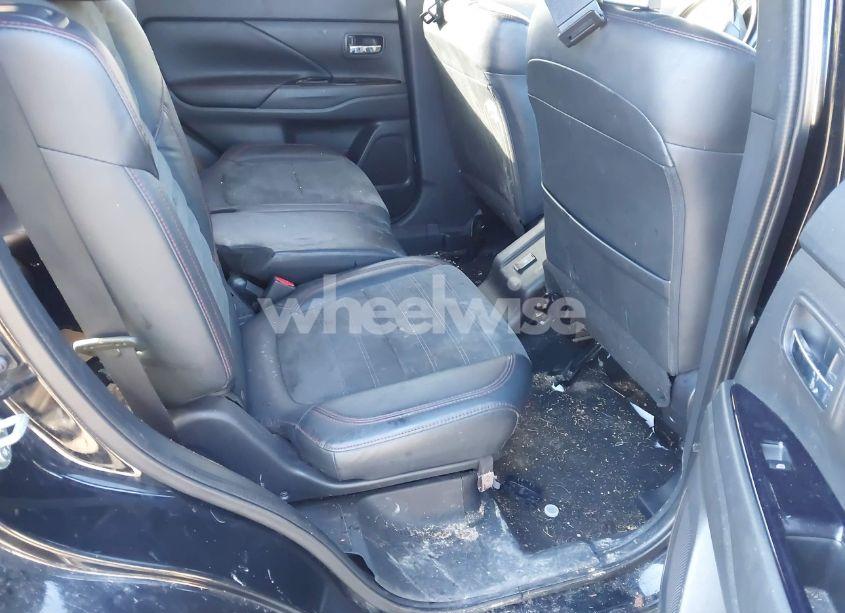 Photo 8 of 2020 Mitsubishi Outlander LE 2.4 S-AWC (VIN JA4AZ3A36LZ031803)