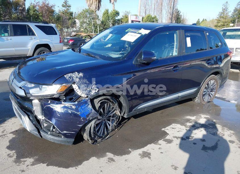 Photo 2 of 2020 Mitsubishi Outlander ES 2.4 S-AWC/LE 2.4 S-AWC/SE 2.4 S-AWC/SEL 2.4 S-AWC/SP 2.4 S-AWC (VIN JA4AZ3A36LZ047970)