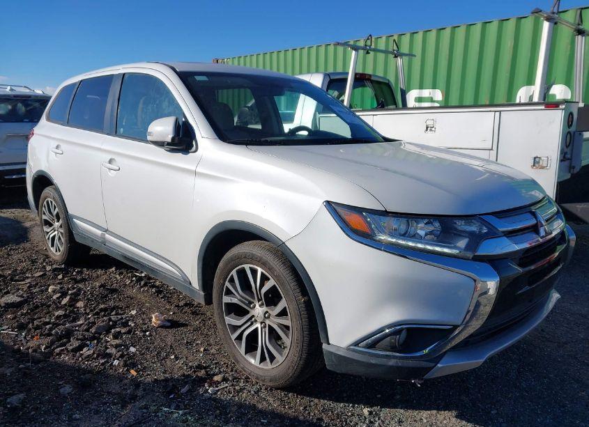 2017 Mitsubishi Outlander SE (VIN JA4AZ3A37HZ037309) main photo