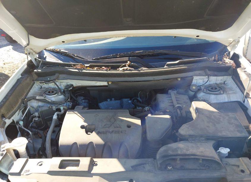 Photo 10 of 2017 Mitsubishi Outlander SE (VIN JA4AZ3A37HZ037309)