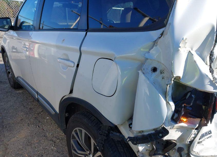 Photo 19 of 2017 Mitsubishi Outlander SE (VIN JA4AZ3A37HZ037309)