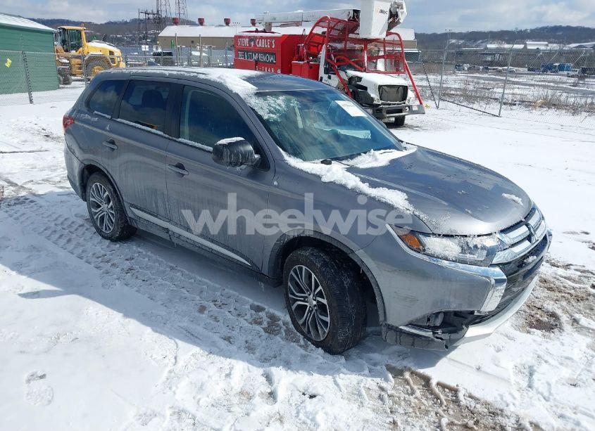 2018 Mitsubishi Outlander ES (VIN JA4AZ3A37JJ005092) main photo