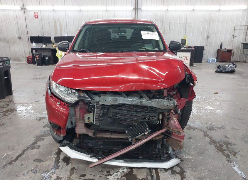 Photo 13 of 2018 Mitsubishi Outlander ES (VIN JA4AZ3A37JZ059204)