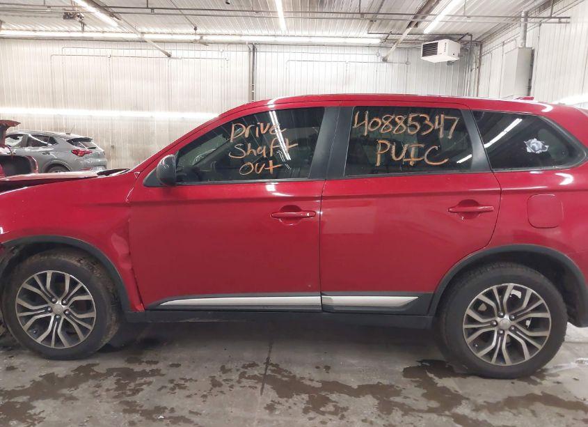 Photo 15 of 2018 Mitsubishi Outlander ES (VIN JA4AZ3A37JZ059204)