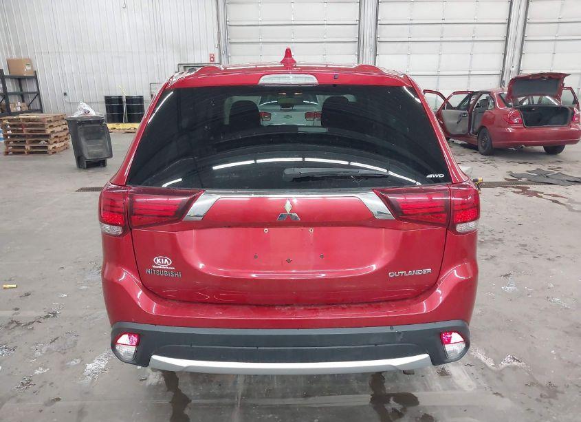 Photo 17 of 2018 Mitsubishi Outlander ES (VIN JA4AZ3A37JZ059204)