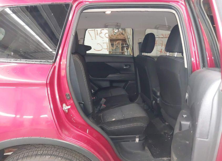 Photo 8 of 2018 Mitsubishi Outlander ES (VIN JA4AZ3A37JZ059204)