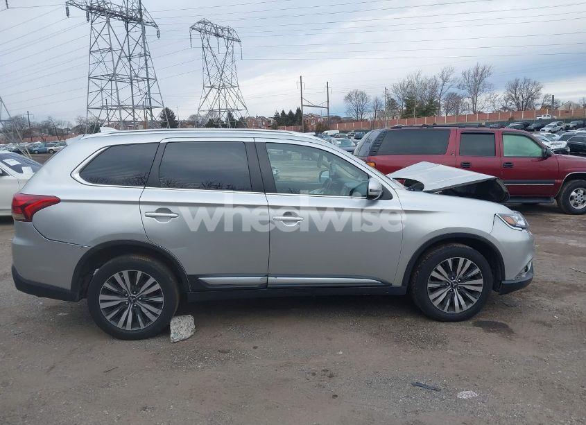Photo 13 of 2020 Mitsubishi Outlander SEL 2.4 S-AWC (VIN JA4AZ3A37LZ029574)