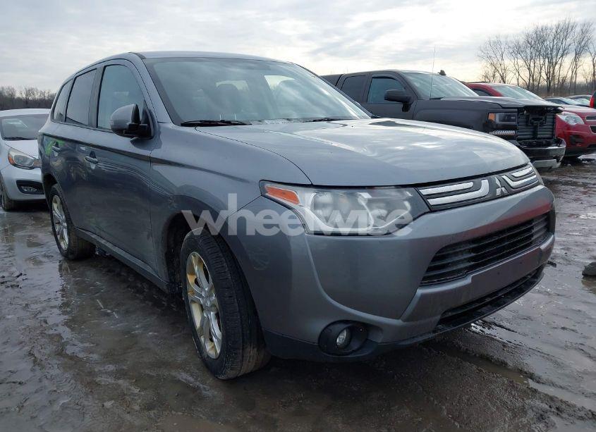 2014 Mitsubishi Outlander SE (VIN JA4AZ3A38EZ012124) main photo