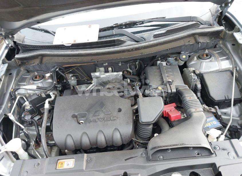 Photo 10 of 2014 Mitsubishi Outlander SE (VIN JA4AZ3A38EZ012124)